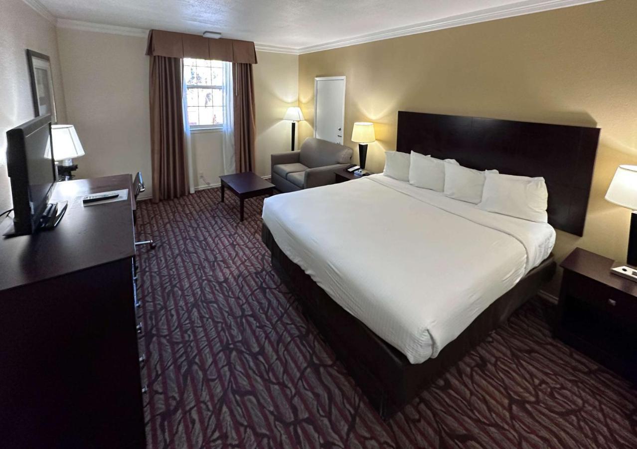 Motel 6 Dallas Tx Downtown Esterno foto